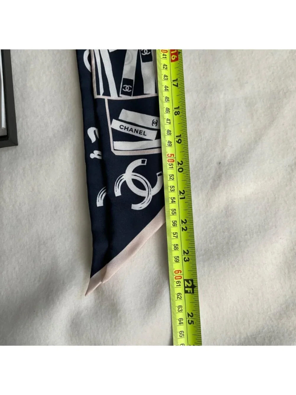 NWOT w/box CHANEL blue white silk scarf slim headband books logo Trojan